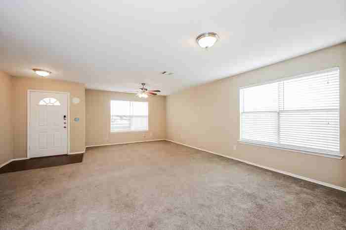 200 Cheyenne Dr - Photo 6 of 16