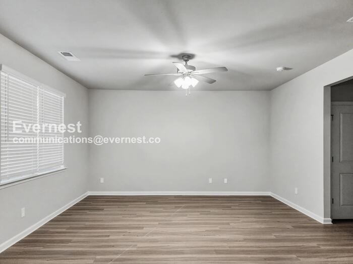 1519 Persimmon Trce - Photo 5 of 20