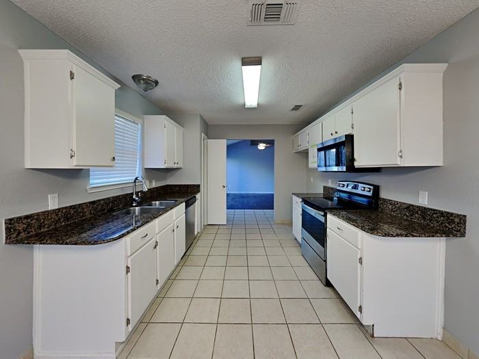 5717 Heatherglen Ter - Photo 7 of 19