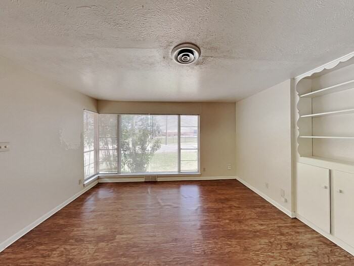 3405 Norton Dr - Photo 6 of 21