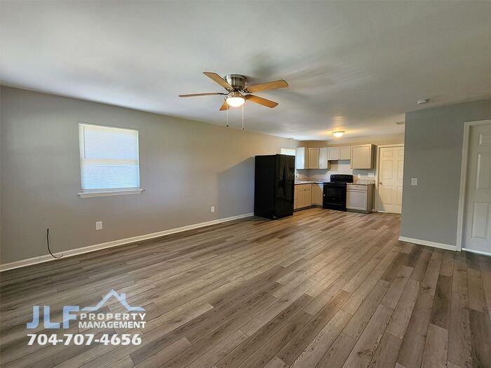 4633 Club View Dr #4633 - Photo 2 of 16