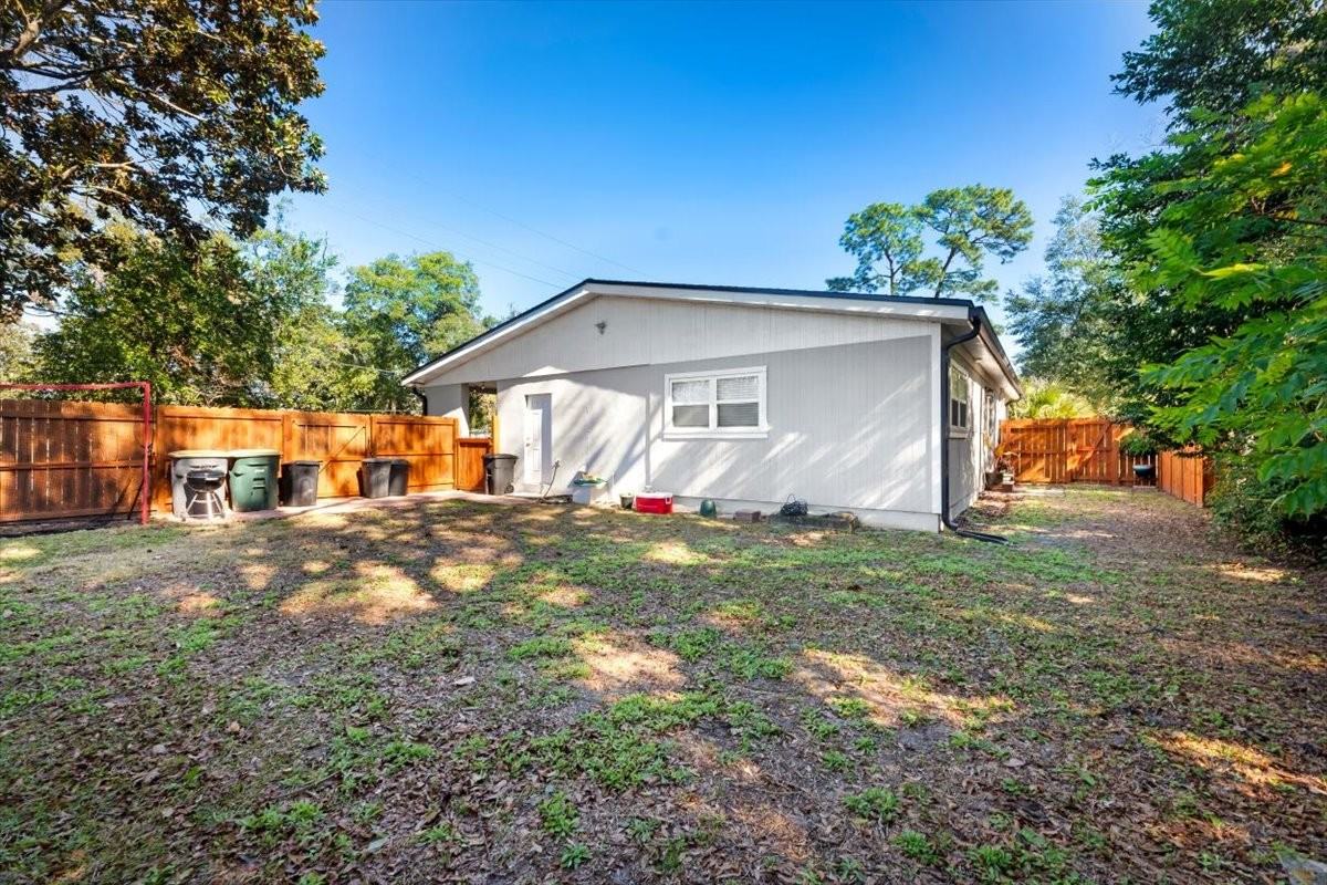 2254 Clemson Rd #1 - Photo 7 of 33