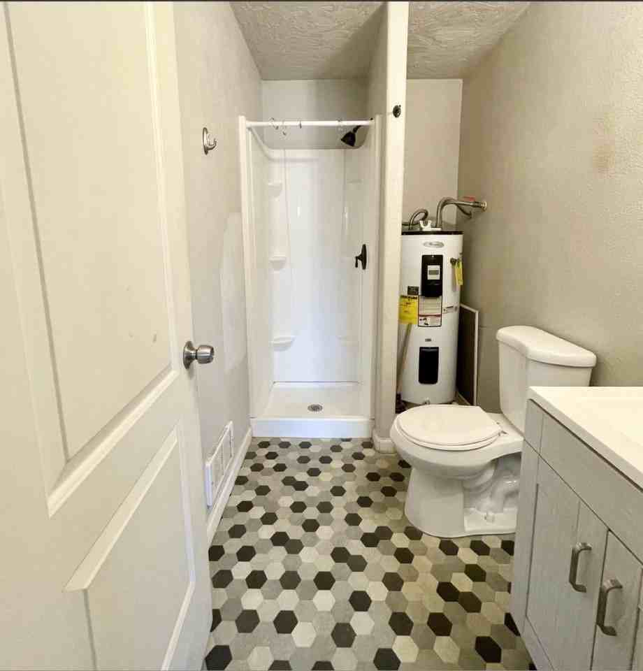 106 E Main St - Photo 2 of 7