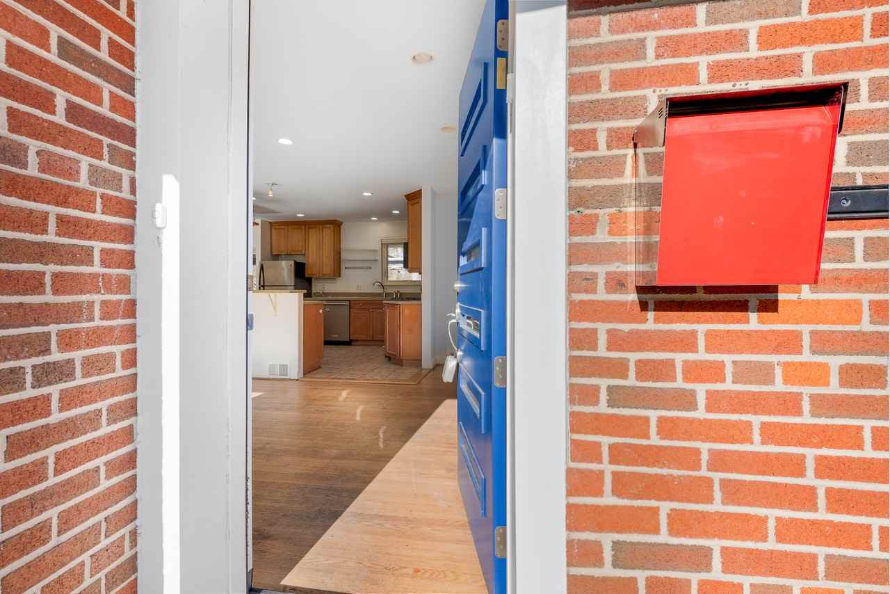 1407 Leegate Rd Nw #1 - Photo 4 of 50