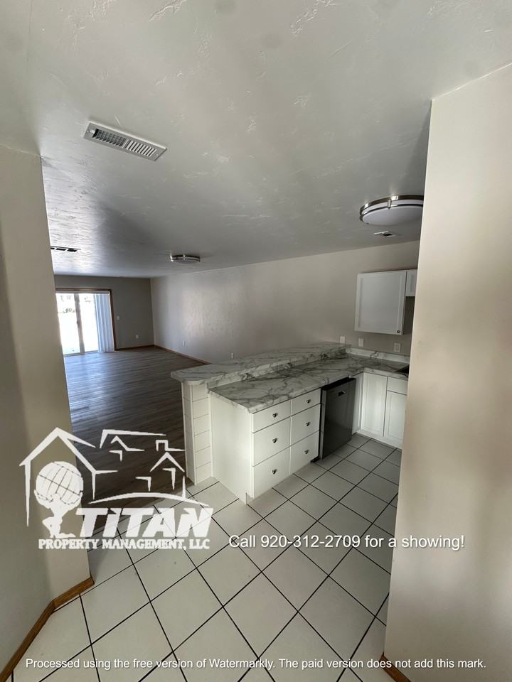 2080 Dickinson Ave #A - Photo 2 of 13