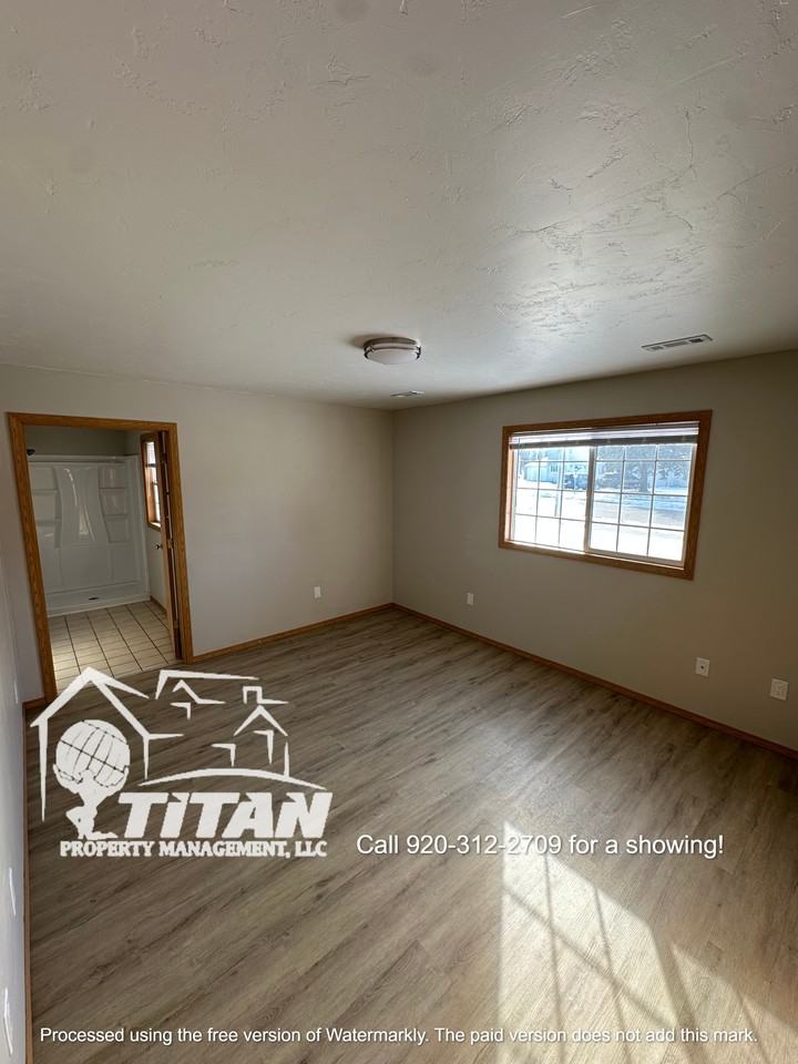 2080 Dickinson Ave #A - Photo 7 of 13