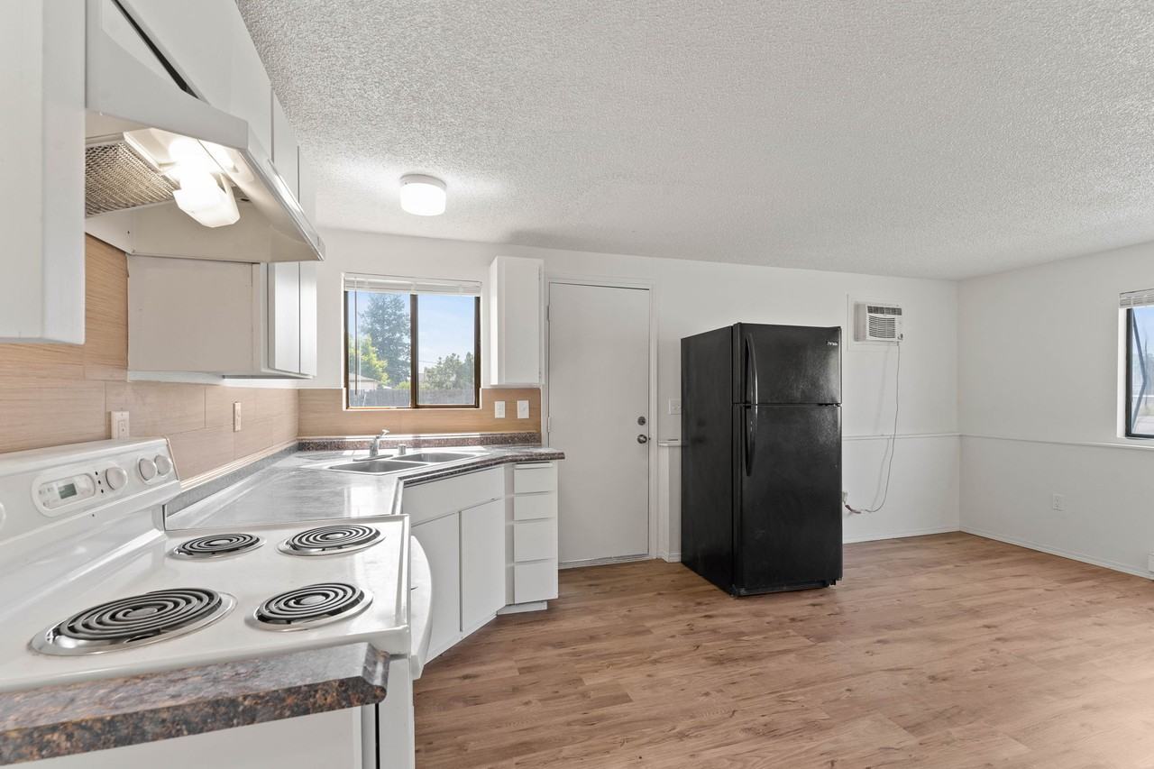 2902 N Stone St #1 - Photo 2 of 7