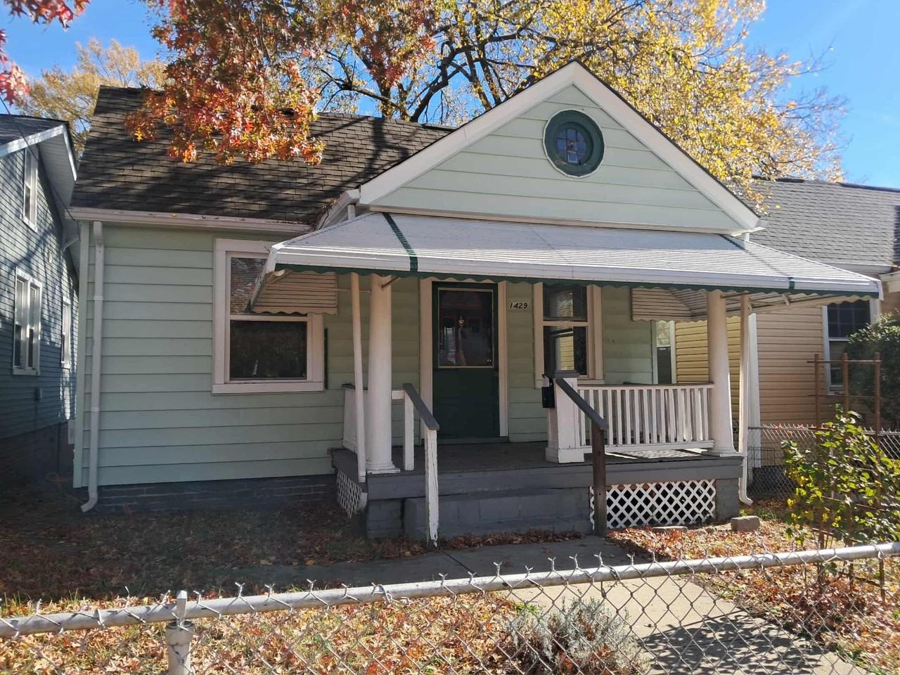 1429 Rogers St - Photo 4 of 18