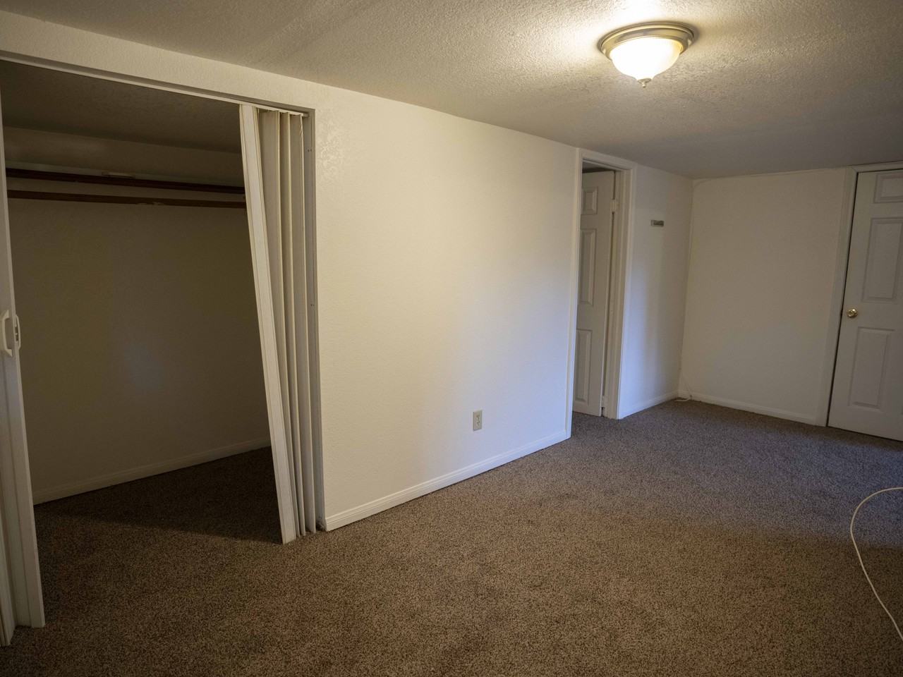 1245 Bear Springs Rd - Photo 7 of 11