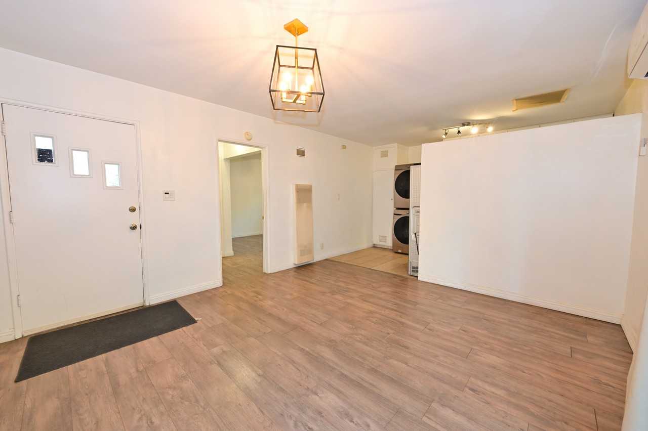 904 S Marengo Ave #904 - Photo 4 of 30