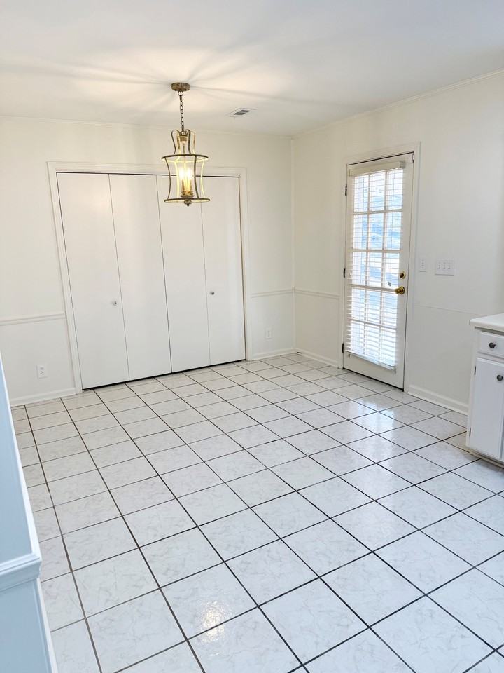 1524 Galway Bay Cir #NA - Photo 2 of 18