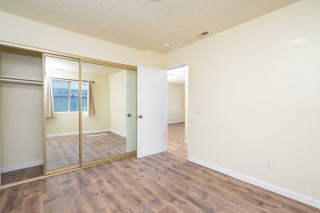 526 Greystone Ln #3 - Photo 4 of 18