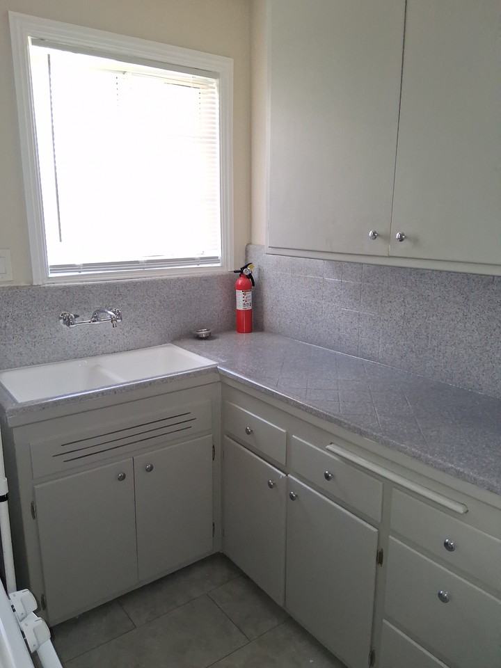 5850 David Ave #NA - Photo 7 of 8