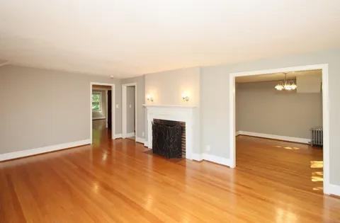 322 Deerfield Rd #1 - Photo 3 of 7