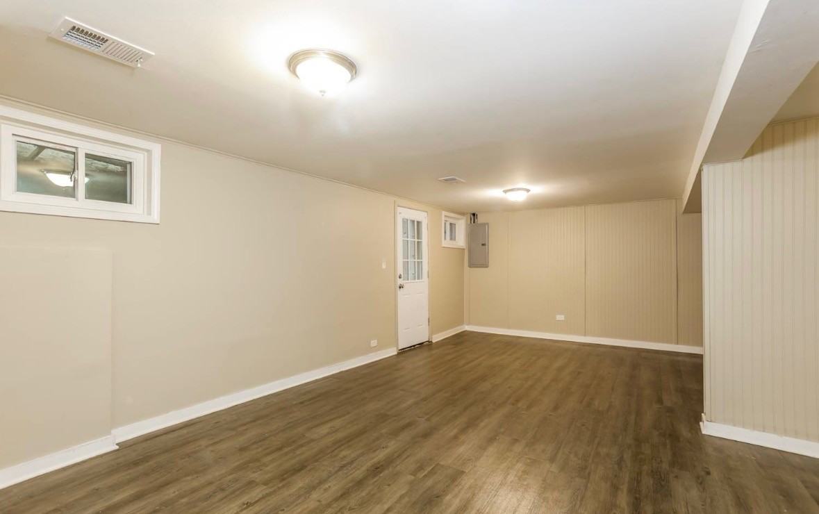 1464 Deerfield Rd #NA - Photo 7 of 11