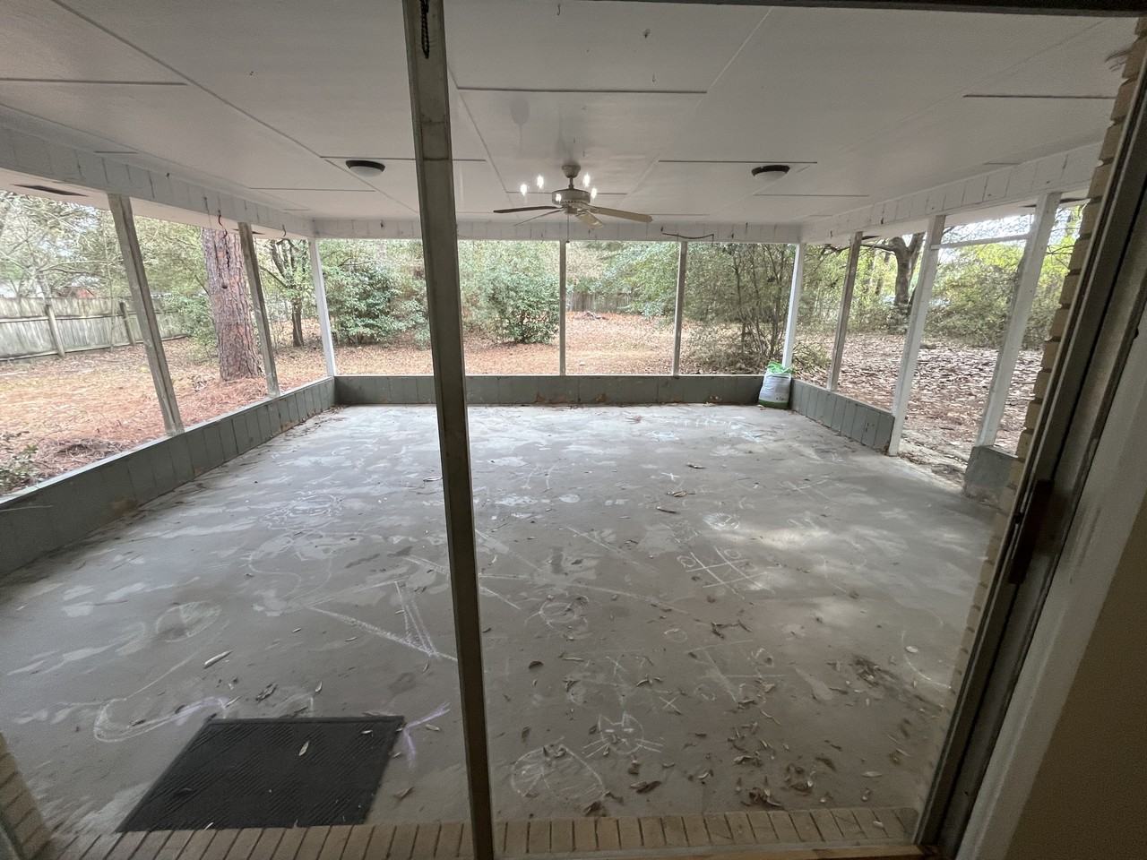 211 Henderson St #NA - Photo 6 of 19