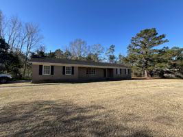 featured image of 704 E Grady St #NA