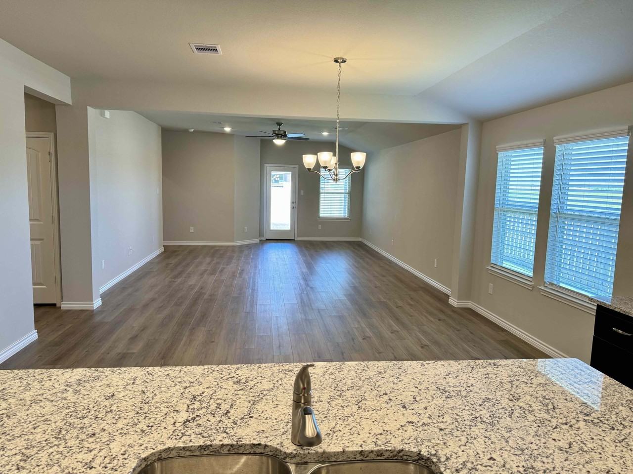 1179 Kennesaw Dr #NA - Photo 5 of 20