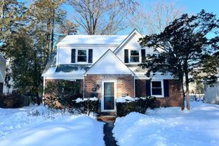 386 Gilbert St #I - Photo 1 of 1