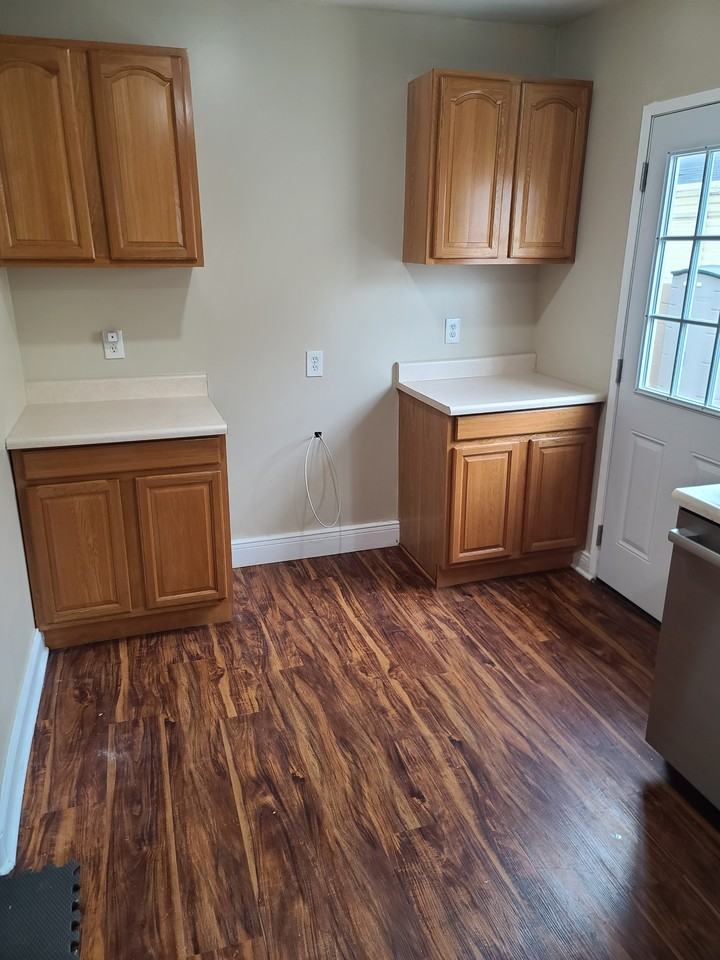 1323 W Mauretania St #NA - Photo 5 of 14