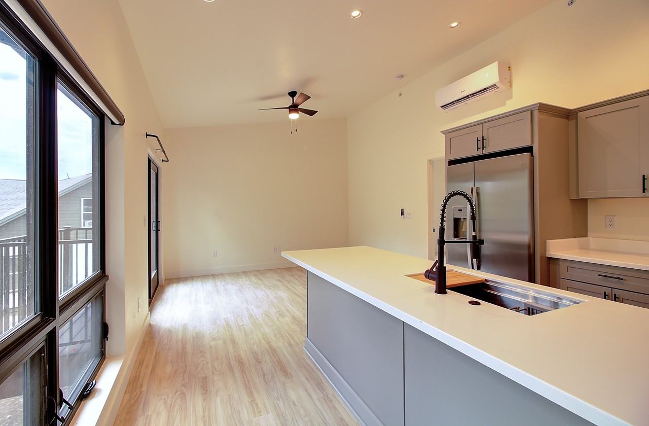 1115 E Jen Dr #203 - Photo 4 of 11