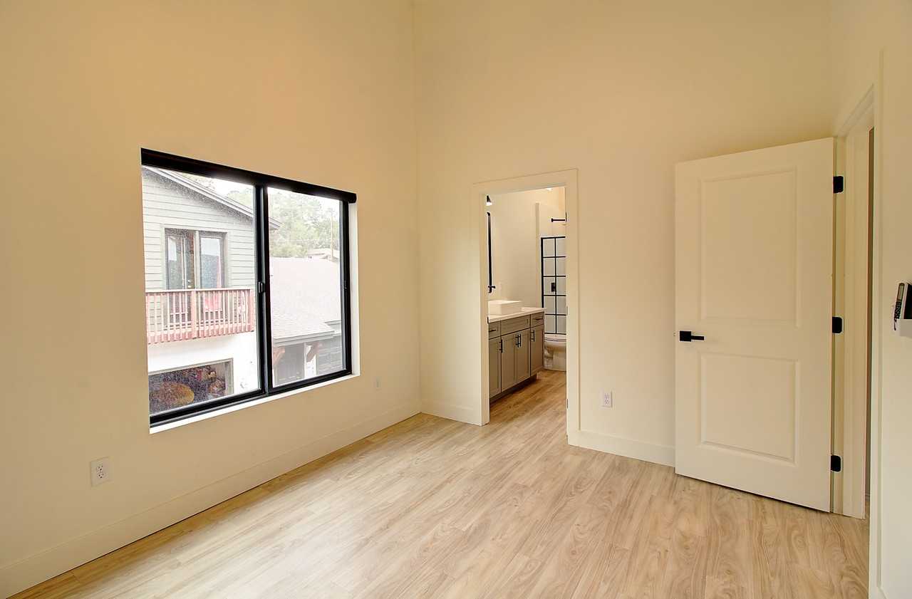 1115 E Jen Dr #203 - Photo 7 of 11