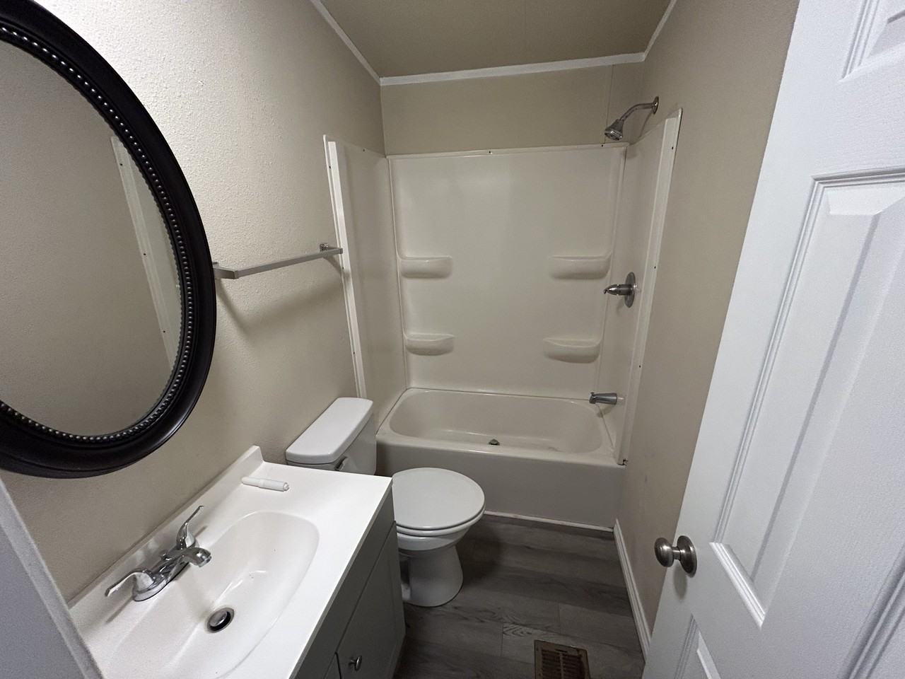 820 Depot Unit 18 #NA - Photo 4 of 9