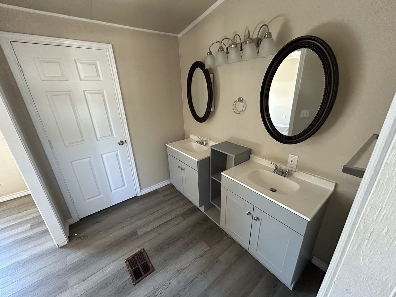 820 Depot Unit 18 #NA - Photo 5 of 9