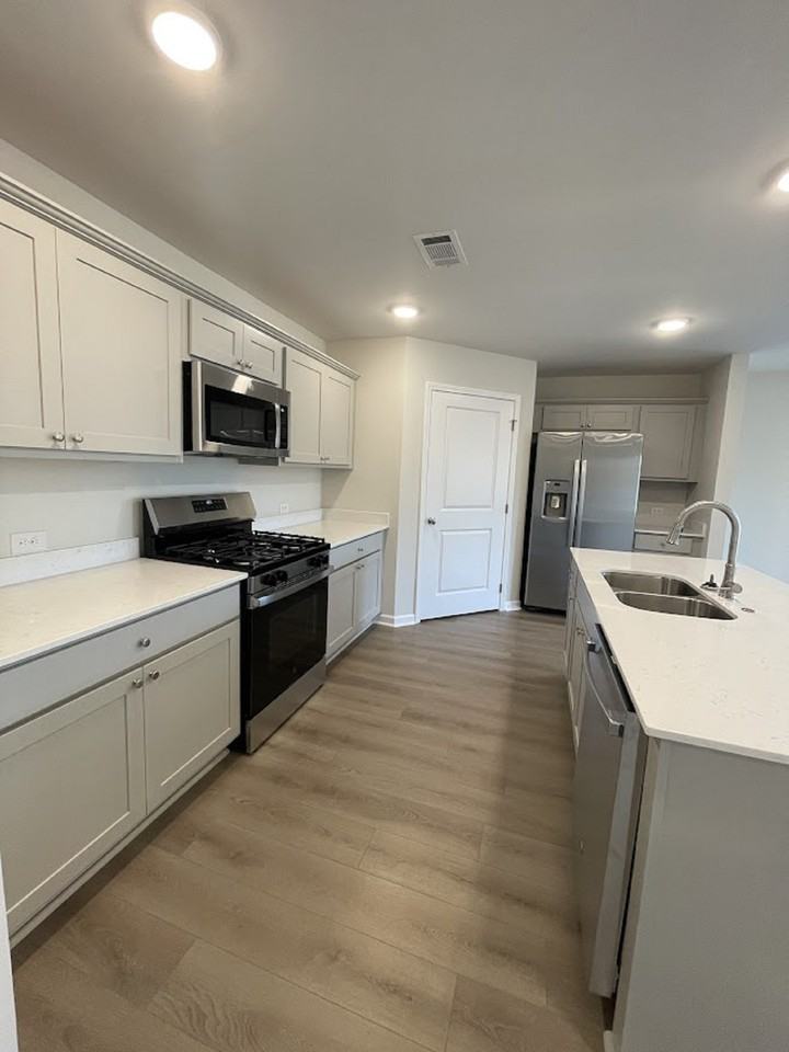 110 Asbury Park Dr #NA - Photo 3 of 12