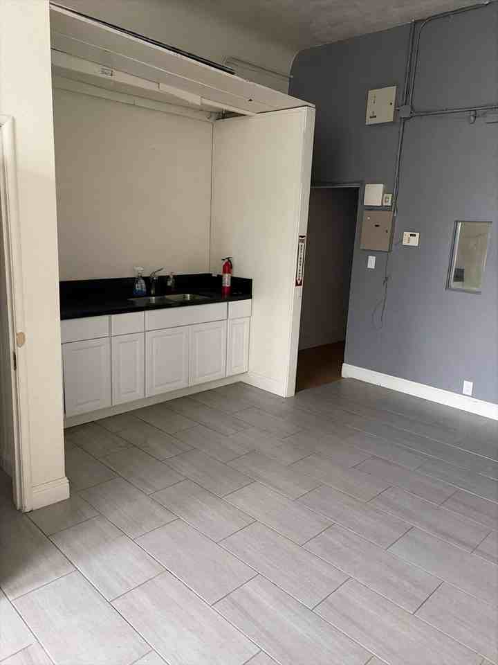 133 S K St #NA - Photo 4 of 6