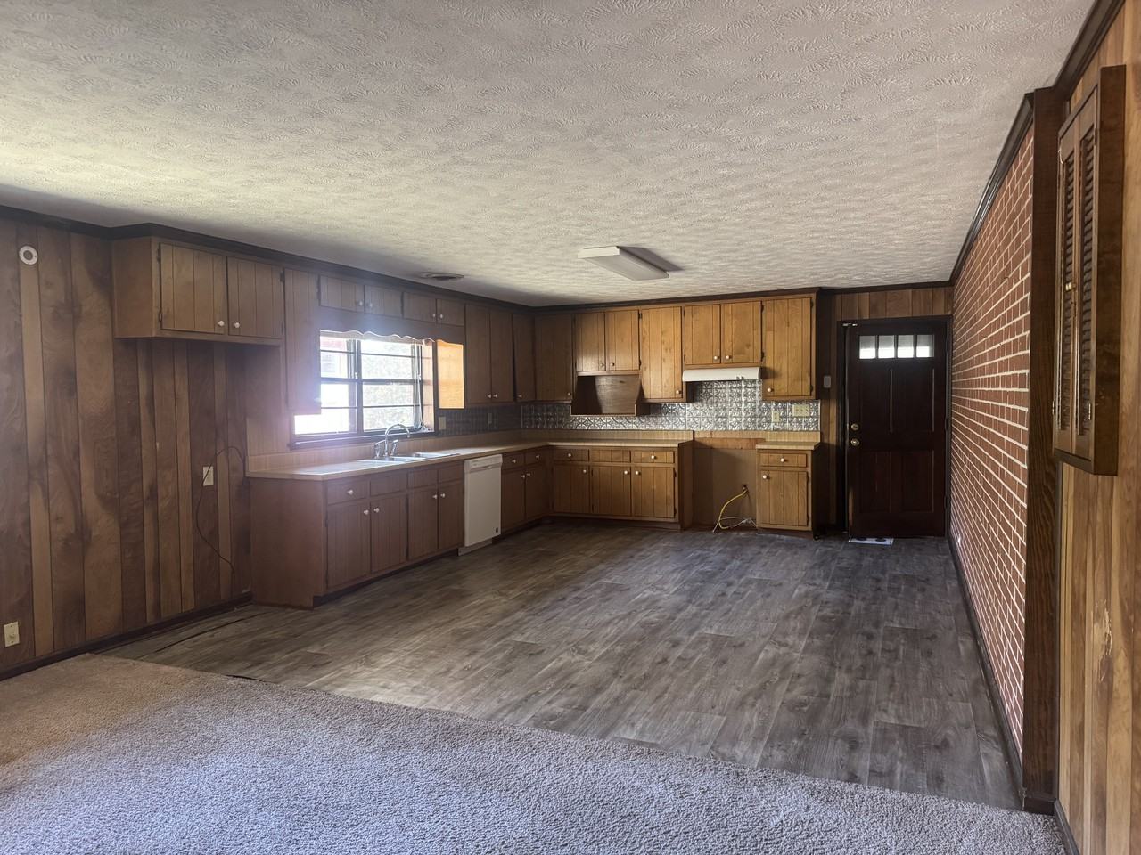 1780 N Hill Street Ext #1 - Photo 4 of 13