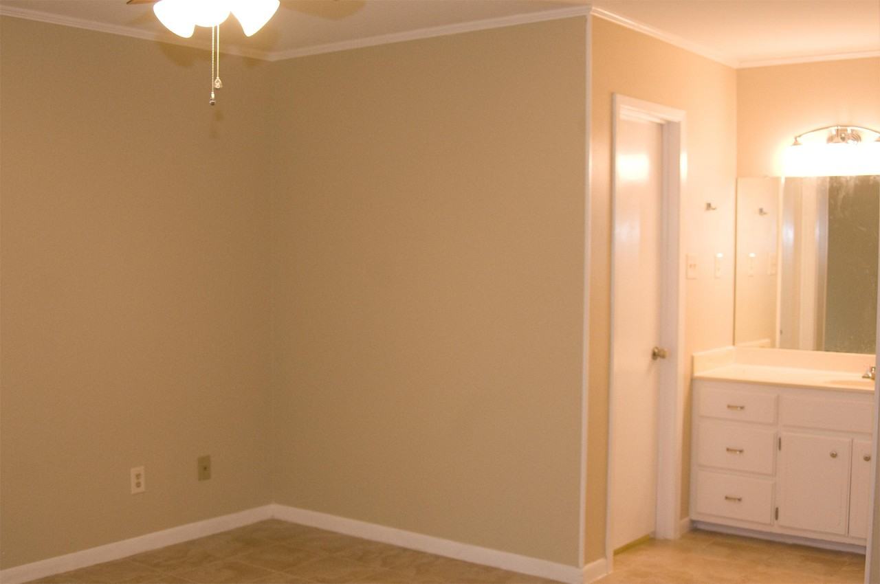 131 Willow Ln #1 - Photo 7 of 9