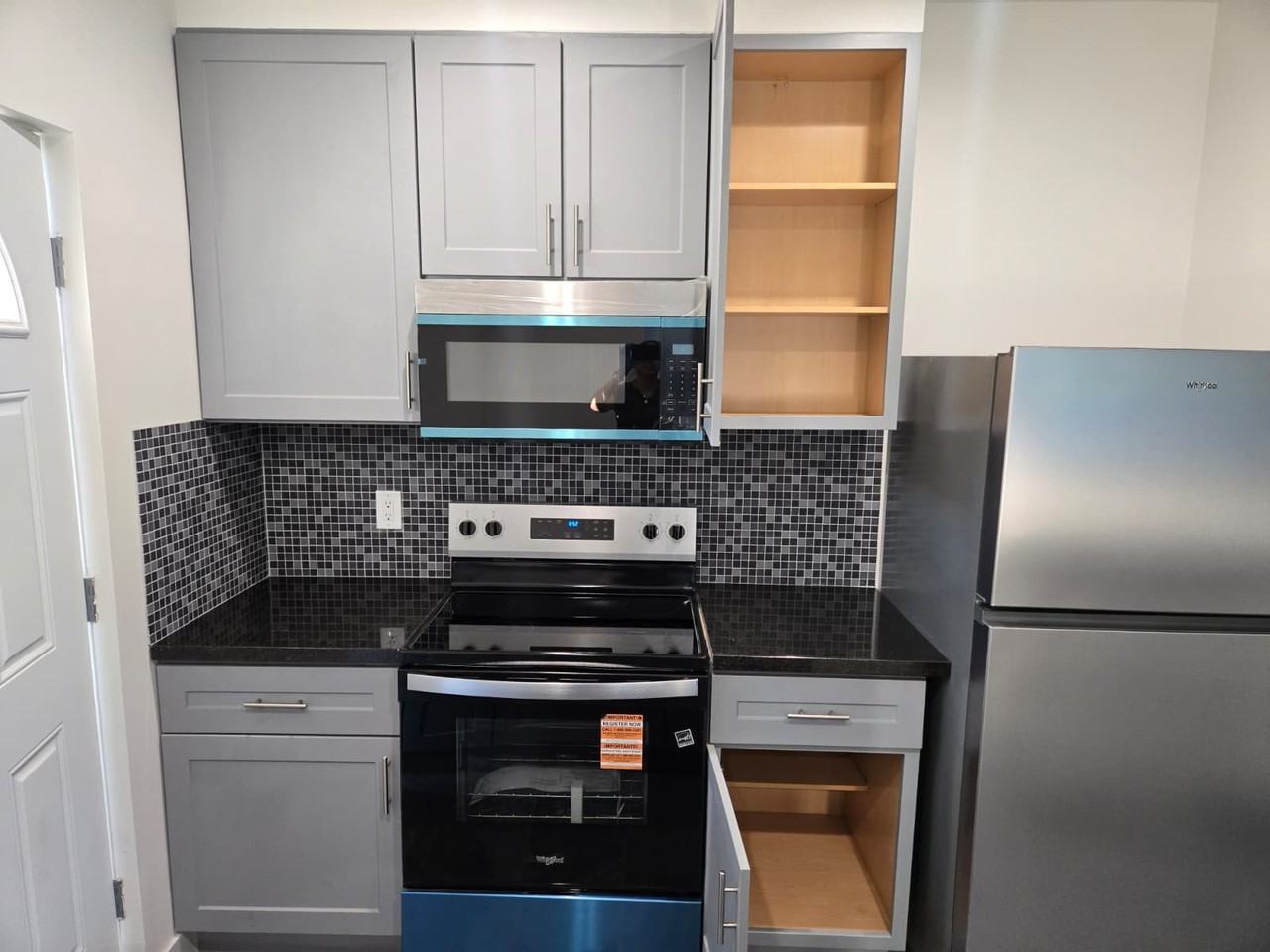 18557 Victory Blvd #NA - Photo 6 of 27