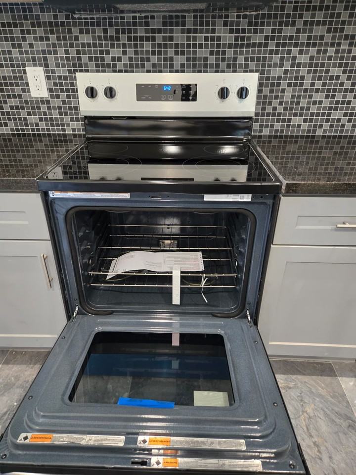 18557 Victory Blvd #NA - Photo 7 of 27