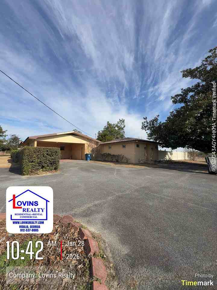 2206 Aimwell Rd #1 - Photo 2 of 10