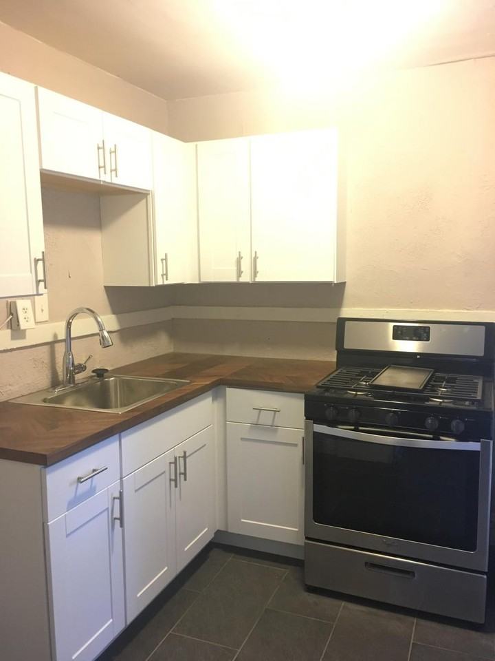 4127 Charlotte St #2 - Photo 2 of 15