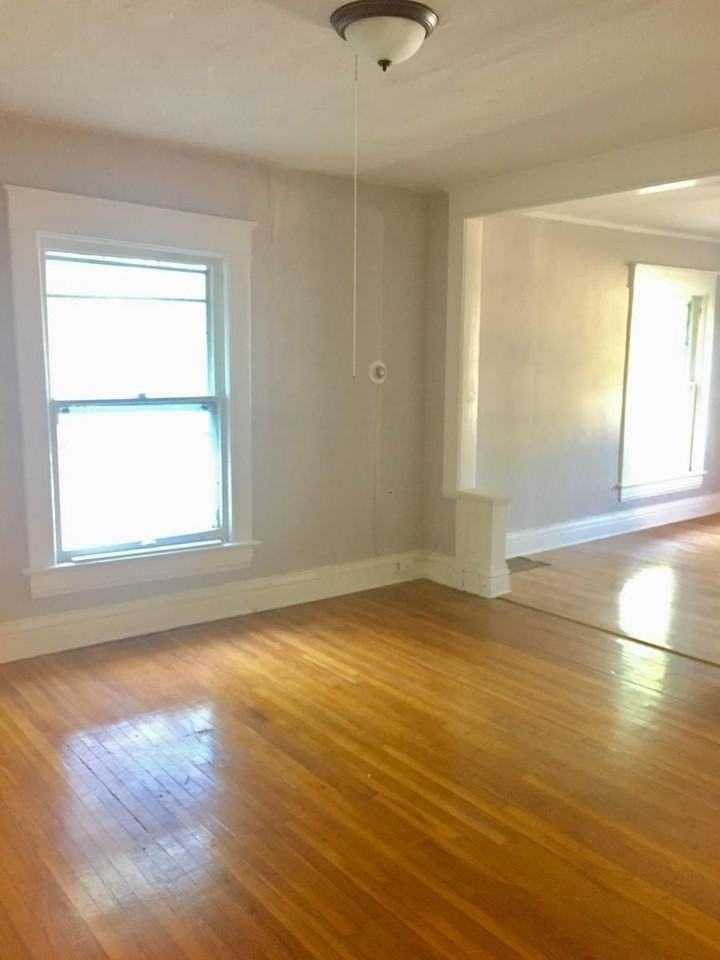 4127 Charlotte St #2 - Photo 4 of 15