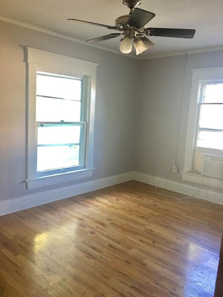 4127 Charlotte St #2 - Photo 5 of 15