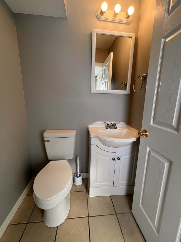 1703B Pleasant St #1703B - Photo 6 of 15