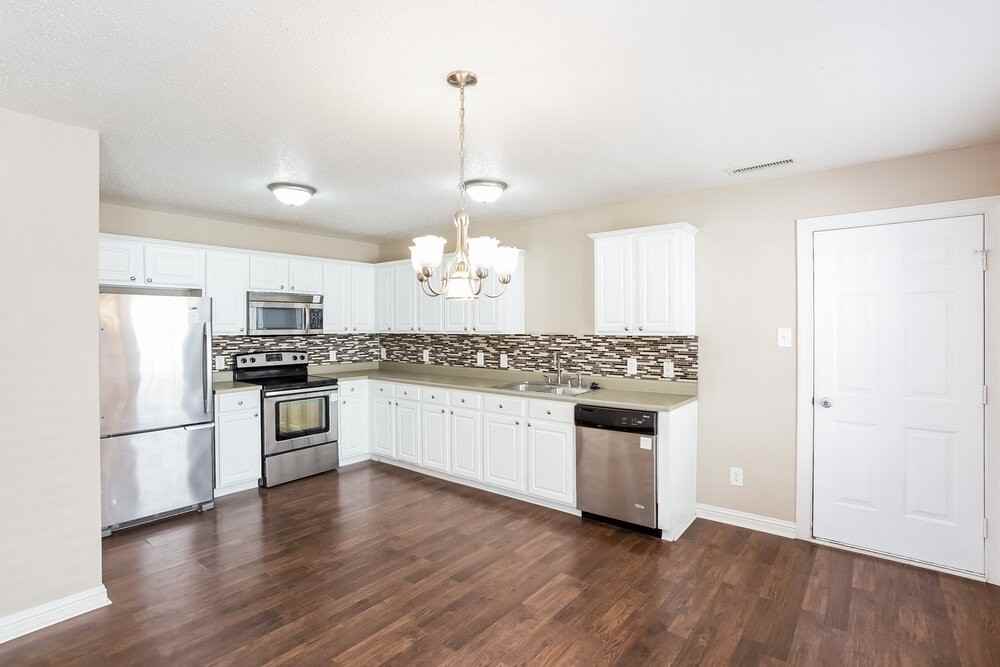 12688 Justice Xing - Photo 7 of 17