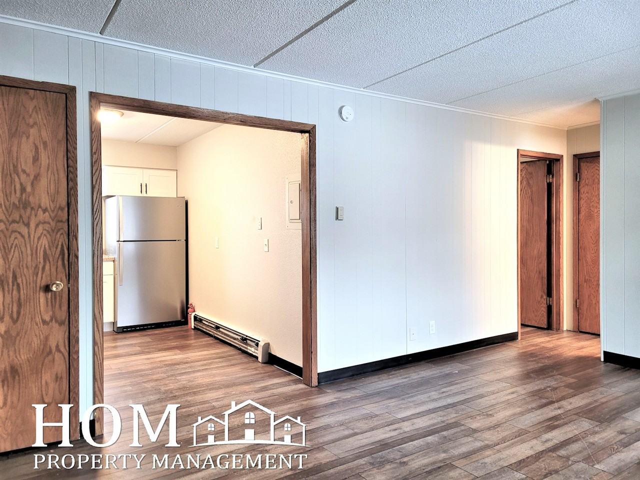 512 3rd Street Northeast - E #E - Photo 3 of 8