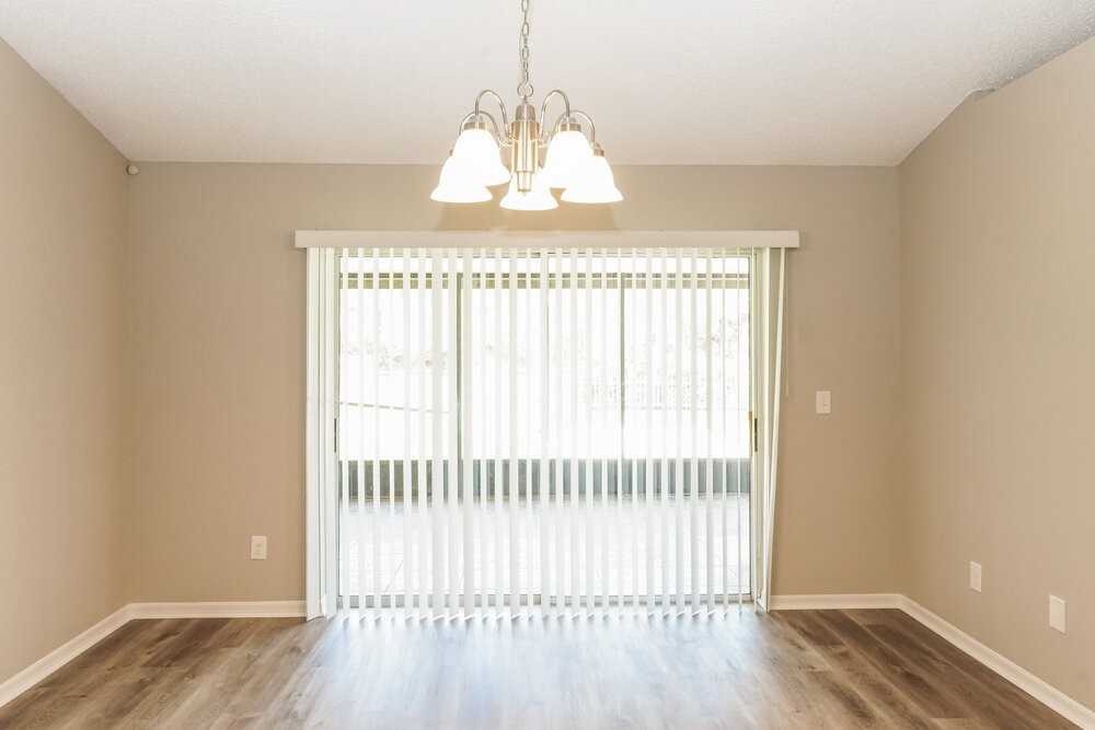 1917 Excalibur Dr - Photo 4 of 17