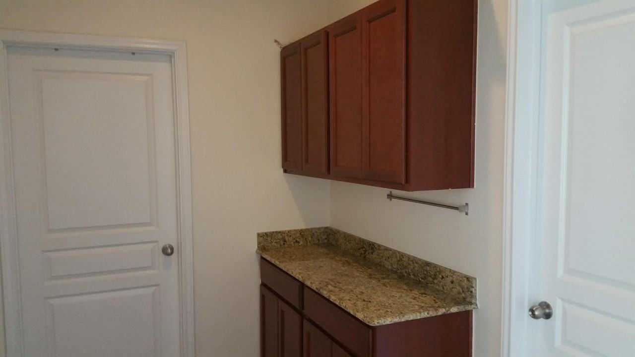 10206 Alamosa Ln #1 - Photo 6 of 20