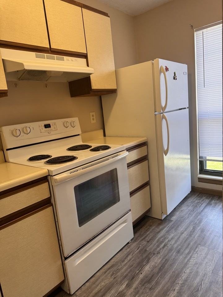 700 N Adelaide St #118 - Photo 2 of 21