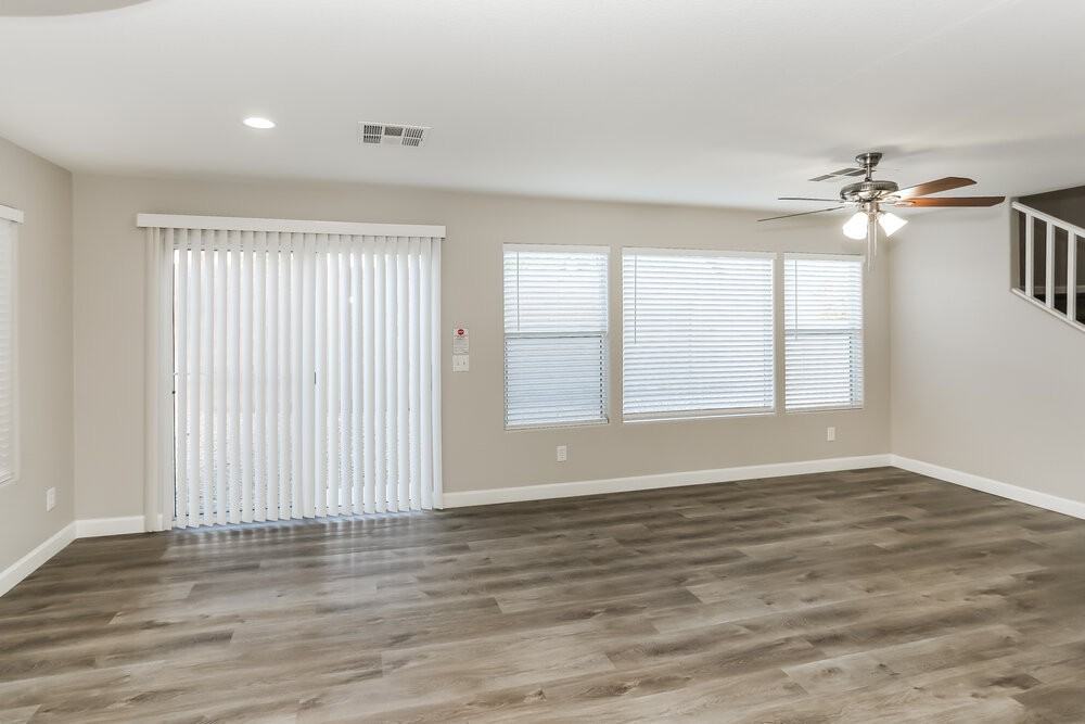 8029 Quilted Bear St - Photo 4 of 17