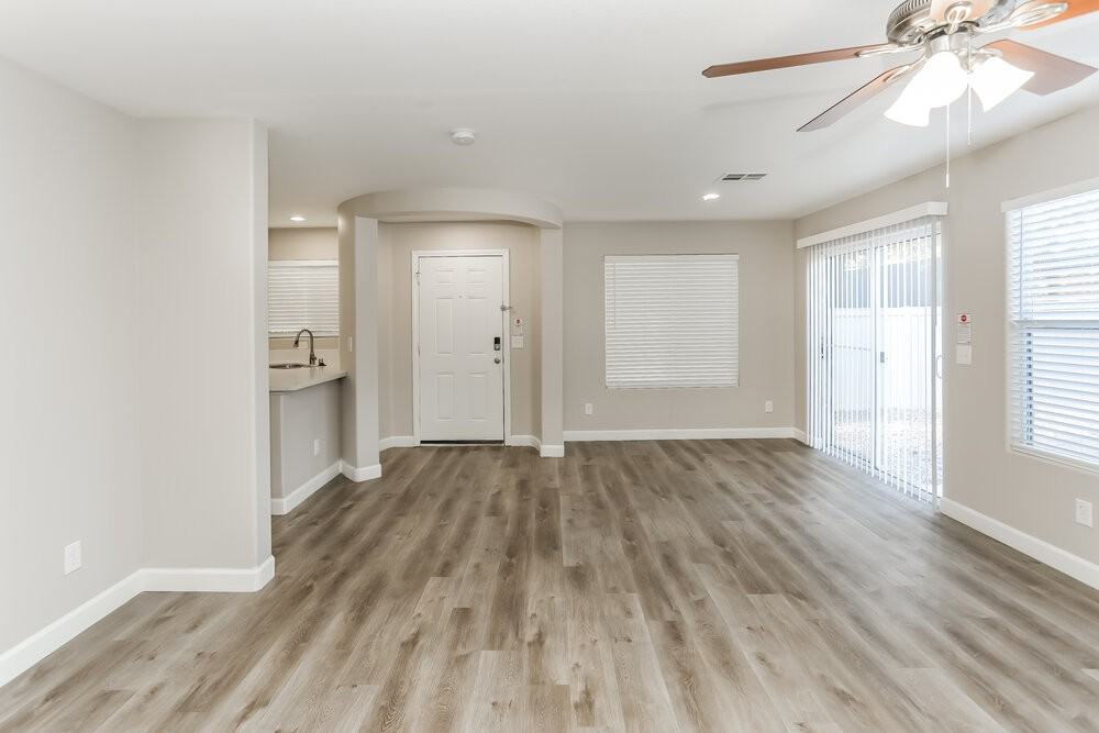 8029 Quilted Bear St - Photo 5 of 17