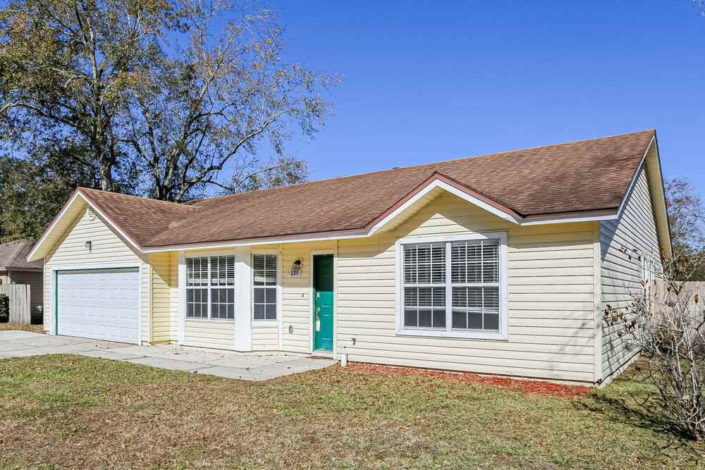 8359 Three Creeks Blvd - Photo 3 of 16