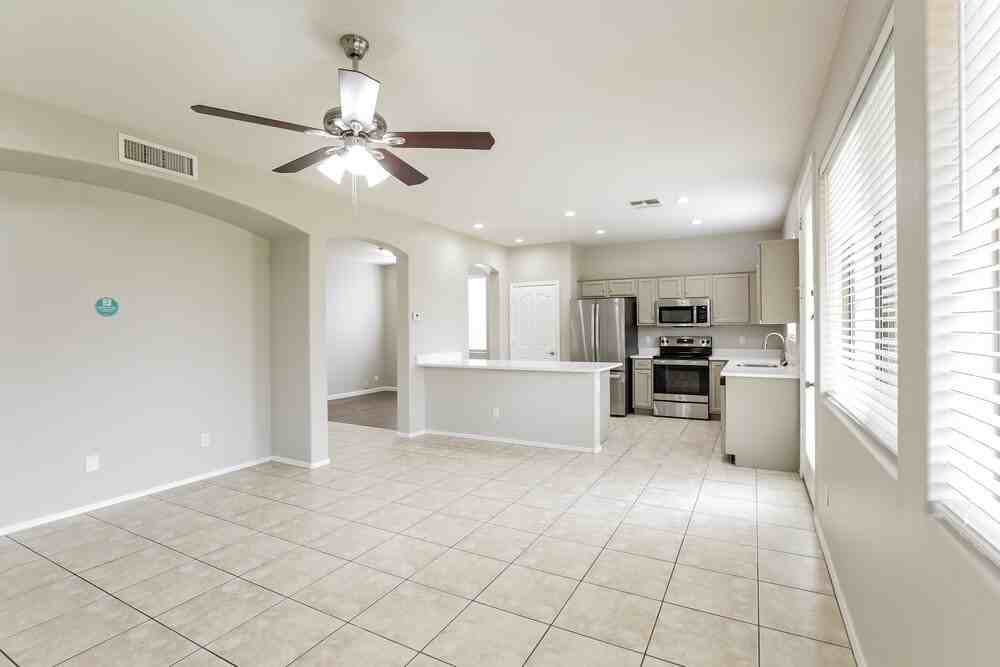 3447 E Powell Way - Photo 7 of 17