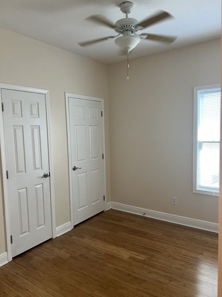 306 Saint Francis St #1 - Photo 3 of 11