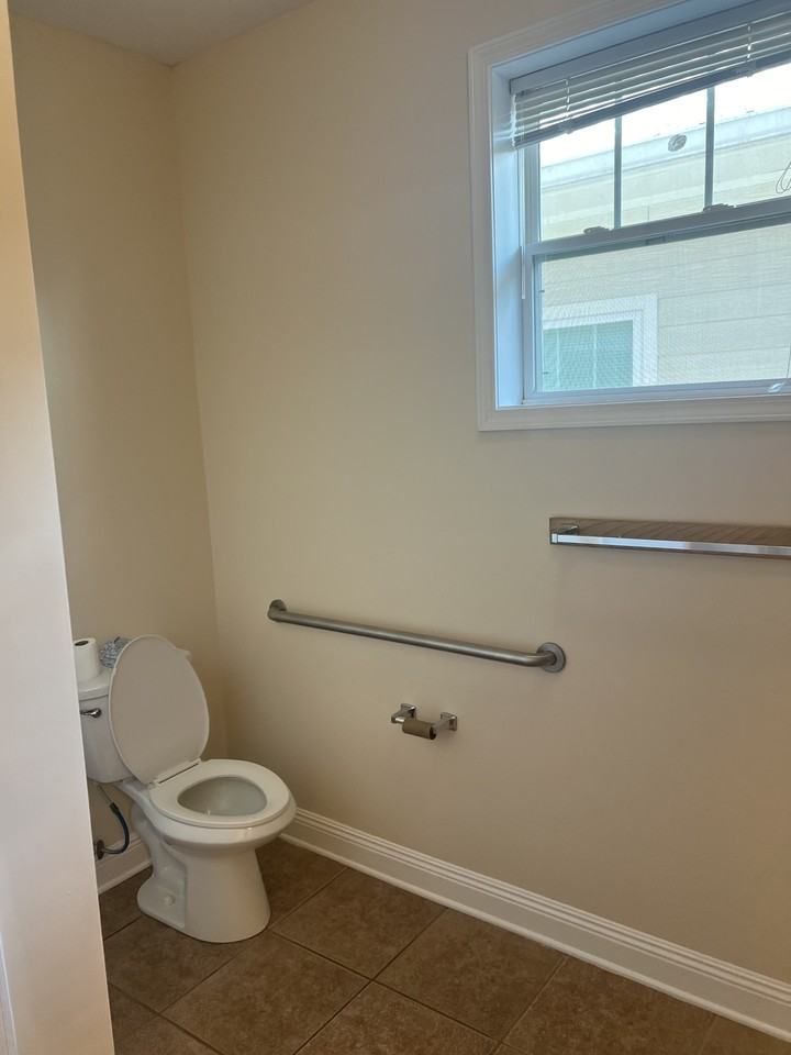 306 Saint Francis St #1 - Photo 5 of 11